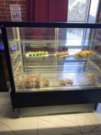 Продам кондитерскую витрину холодильник