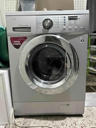 Стиралька машинка LG