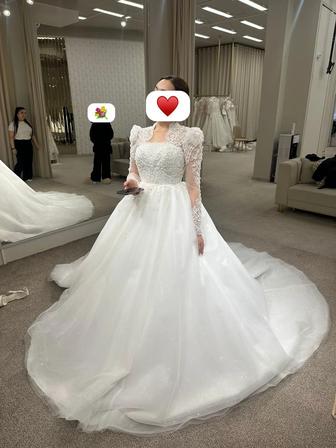 Шикарное свадебное платье