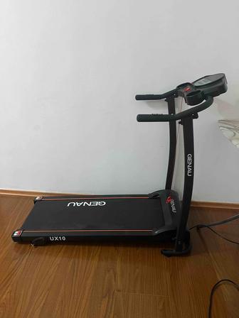 Срочно продам беговую дорожку Genau ux 10