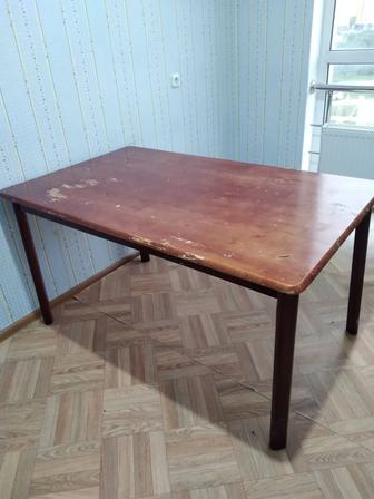 Продам стол