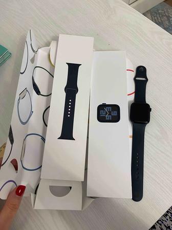 Смарт-часы Apple Watch SE 44mm