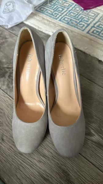 Продам новые туфли