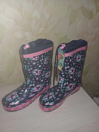 Продам резиновые сапоги