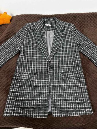 Женский твидовый пиджак новый