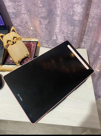 Продам графический планшет экранник XP pen Artist 16 2nd Gen розовый