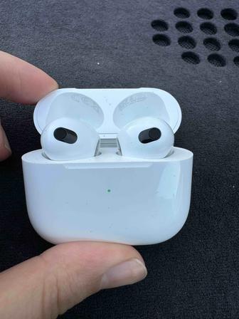 Apple AirPods 3