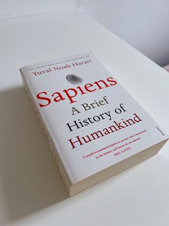 Книга на Английском языке Sapiens