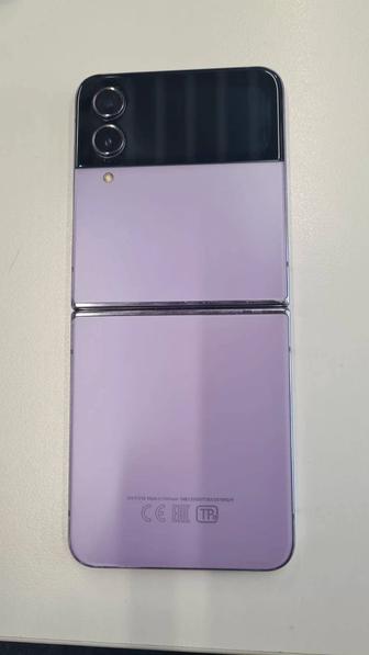 Смартфон Samsung Galaxy Z Flip4 5G 8/128GB Lavender