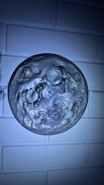 светящаяся луна