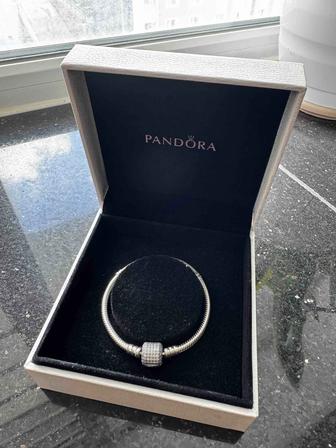 Продам браслет Pandora