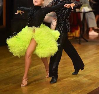 Танцевальные платья