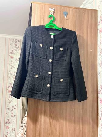 Продаю очень крутой пиджак
