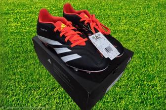 Футбольные бутсы