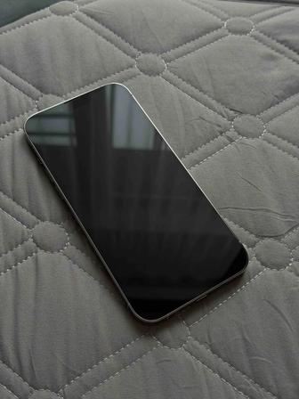 Продам 13pro max iphone