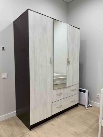 Продам шкаф (б/у)