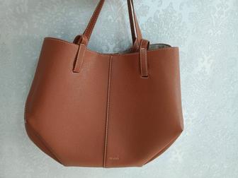 Шикарная, вместительная сумка