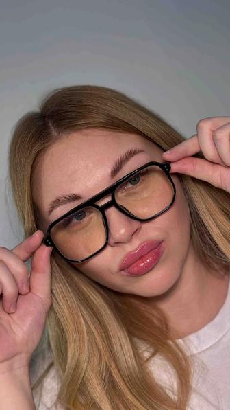 Коррекция окрашивание ламинирование бровей