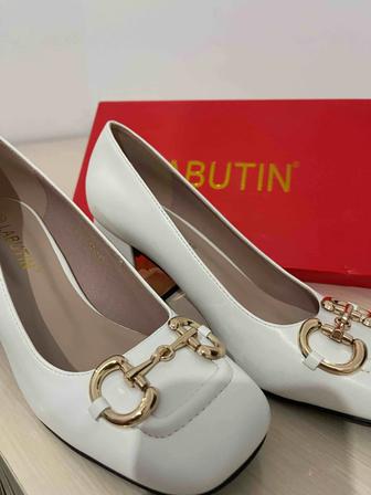 Продам новый туфли