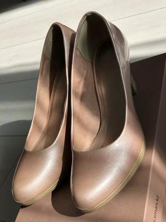 Срочно продам туфли