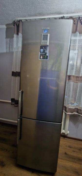 Продам холодильник Samsung