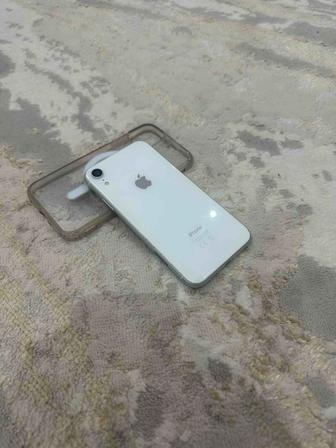 Продам iPhone XR 128GB