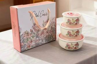 Контейнеры для хранение блюд