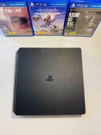 Продам игровую приставку PS4