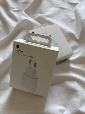 Оригинальный адаптер от apple