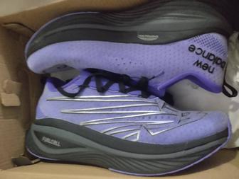 Продам кроссовки срочно