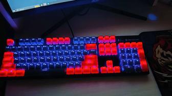 Продаю клавиатуру redsquare keyrox tkl