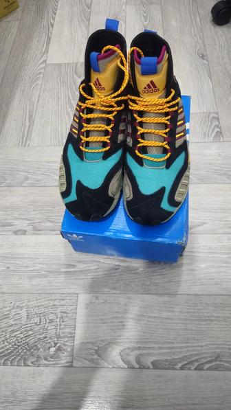 Адидас кроссовки