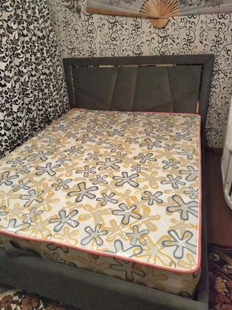 Продам матрас 160/200