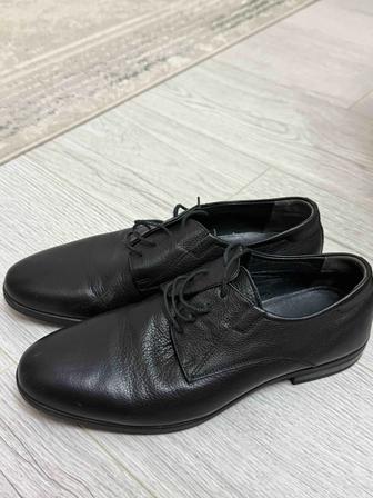 Продаю мужские кожаные туфли