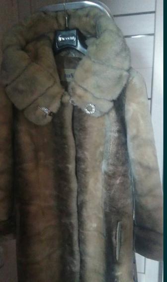 Продам мутоновую шубу