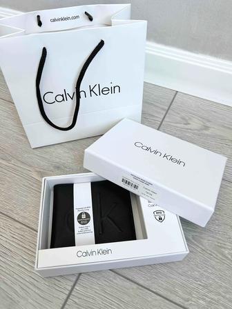 Продам портмоне Calvin Klein