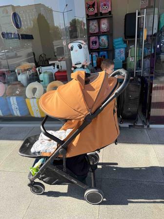 Продам коляску фирменную