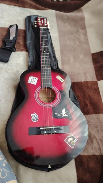 Гитара акустическая