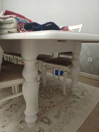 Стол белый 4-4,5 см белый