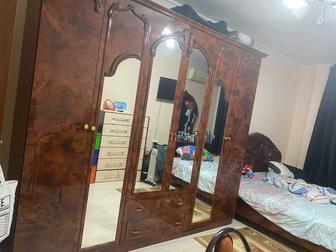 Продам спальный гарнитур