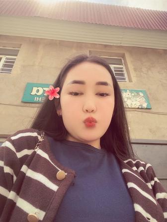 Официант / официантка