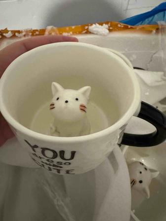 Кружка с котиком внутри