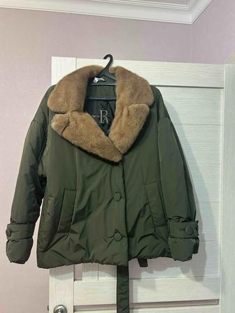 Продам куртку Raffaello