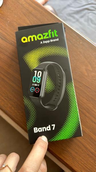 Фитнес браслет amazfit band 7