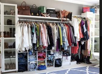 Женские вещи платья брюки кофты толстовки обуви кроссы куртки разное