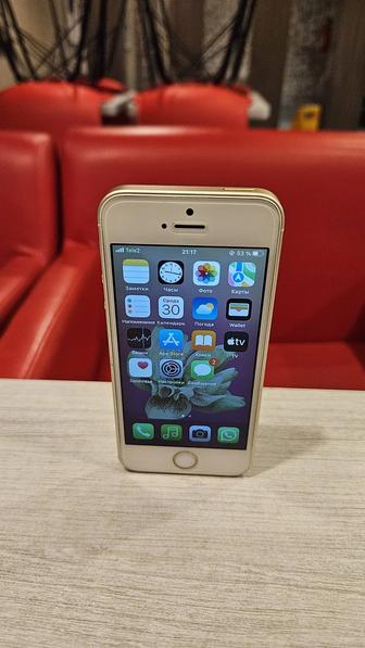 Iphone se 32Gb gold