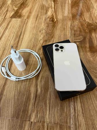 Продам IPhone 12 Pro 256 gb