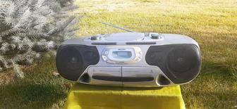 Магнитофон Phillips