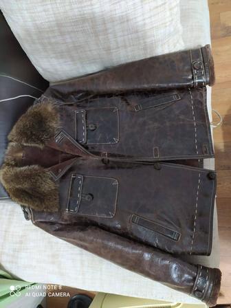 Дубленка с воротником