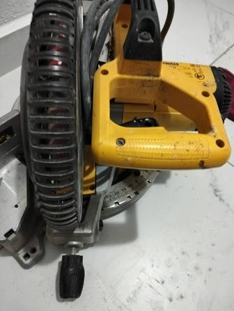 Продам торцовку и распилочный инструмент для установки дверей